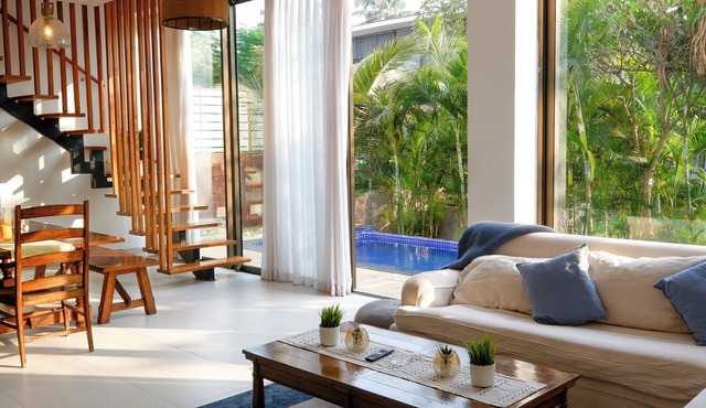 Sun Contemporary by Dia Homes