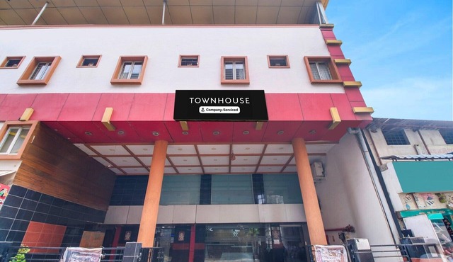 Super Townhouse Gajuwaka Near CMR Mall