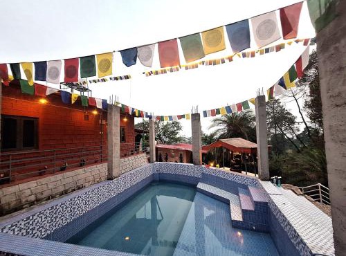 TATHASTU RETREAT BiR -TRB