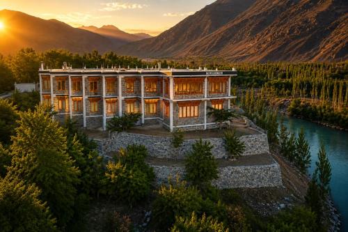 The Apricot Tree Hotel in Nūrla