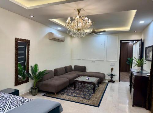 The Bageecha 2BR Suite with Lift & Terrace Garden