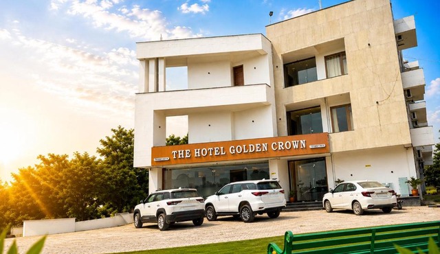 The hotel golden crown