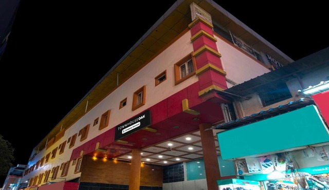 Townhouse Oak CMR Mall Gajuwaka