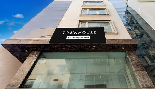 Townhouse Oak New Delhi Railway Junction