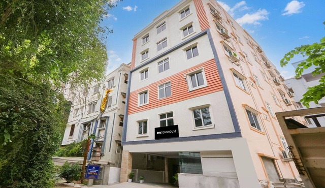 Townhouse Sri Nirvana Grand