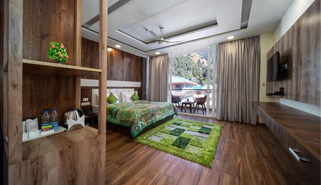 Tripli Hotels Shivaay