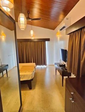 Waves&Vibes Resort in Lavasa