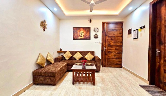 Yogvan Holidays 1BHK Apartments Tapovan Rishikesh