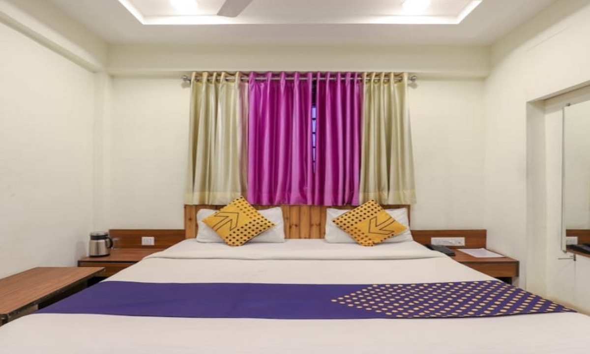 Changodar Hotel | Everest Hotel