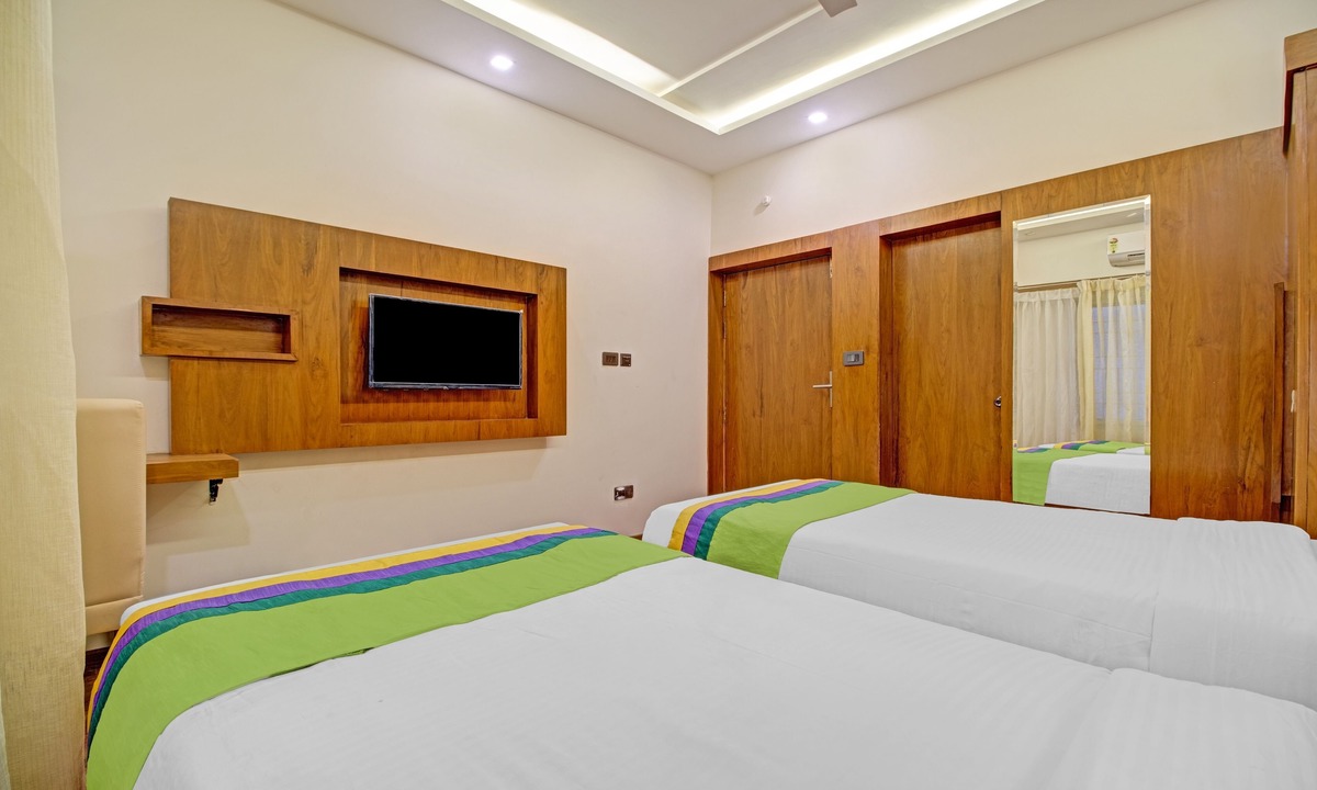 Bangalore City Center Hotel | Treebo White Inn