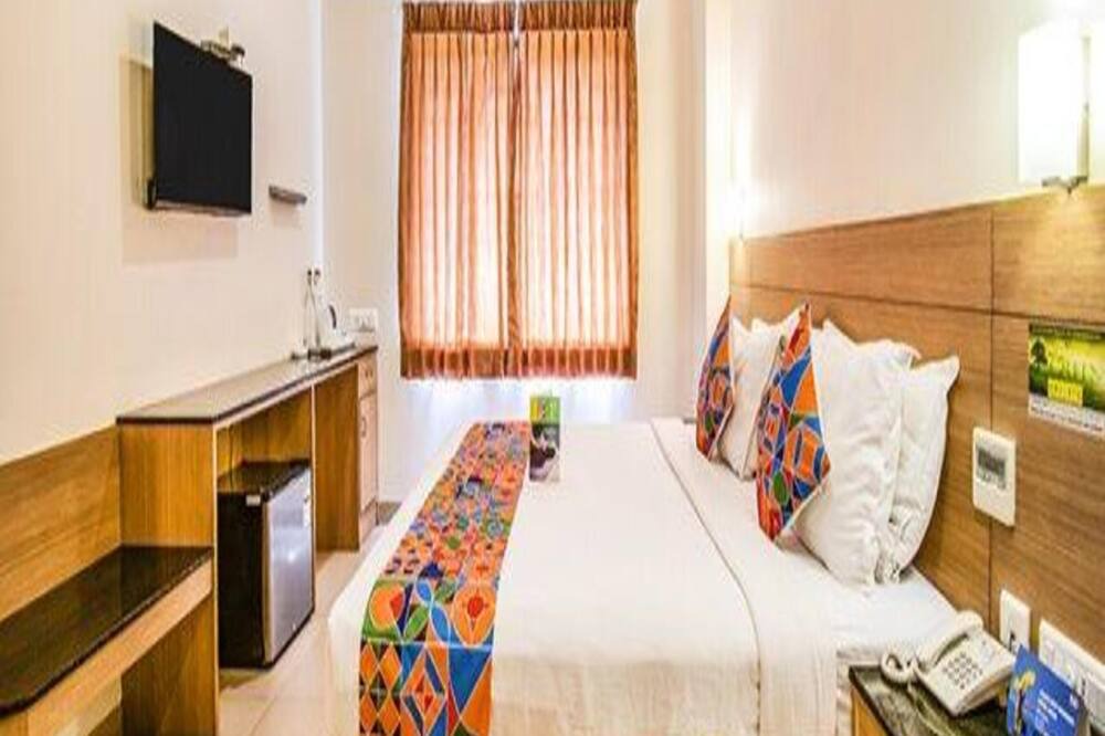 Gandhipuram Hotel | FabHotel Royal Castle Gandhipuram