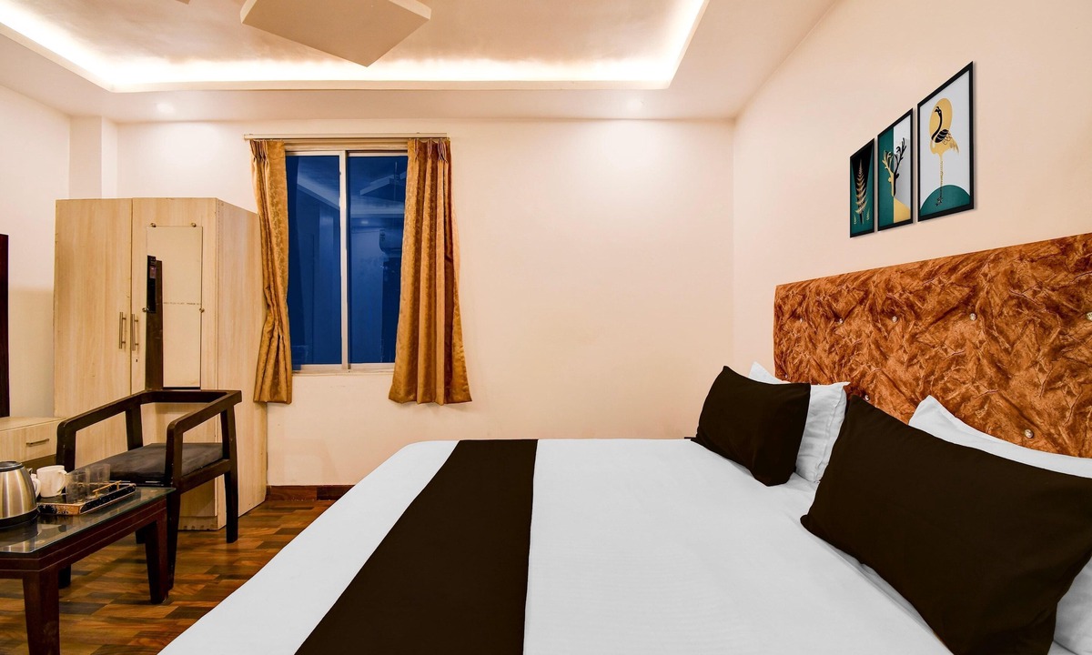 Civil Lines House | Deluxe Hotel Raj Mahal Palace