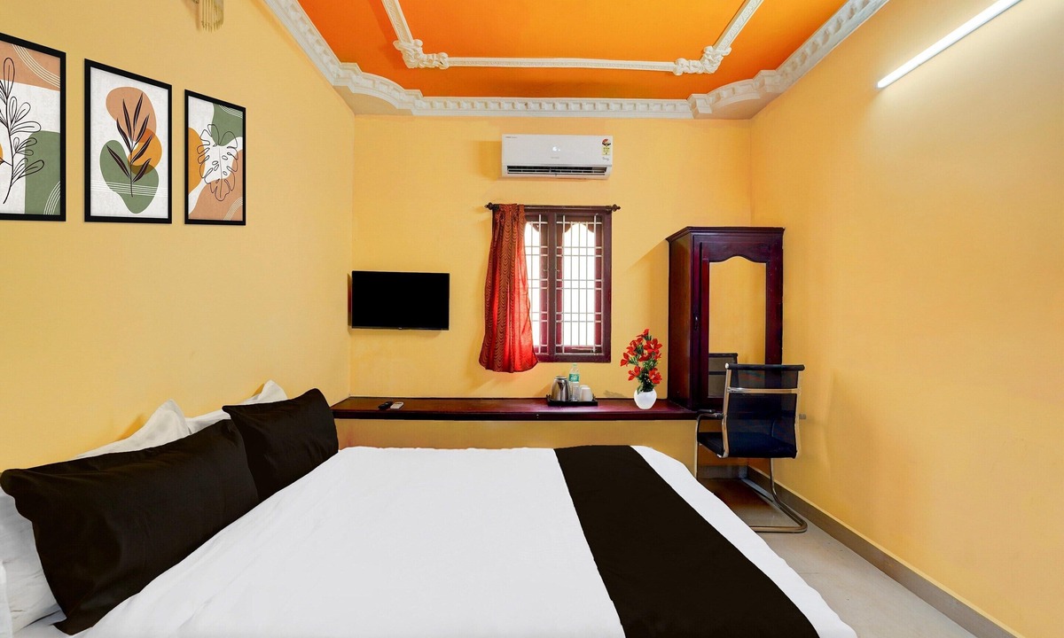 Sriperumbudur House | Deluxe Sree Residency