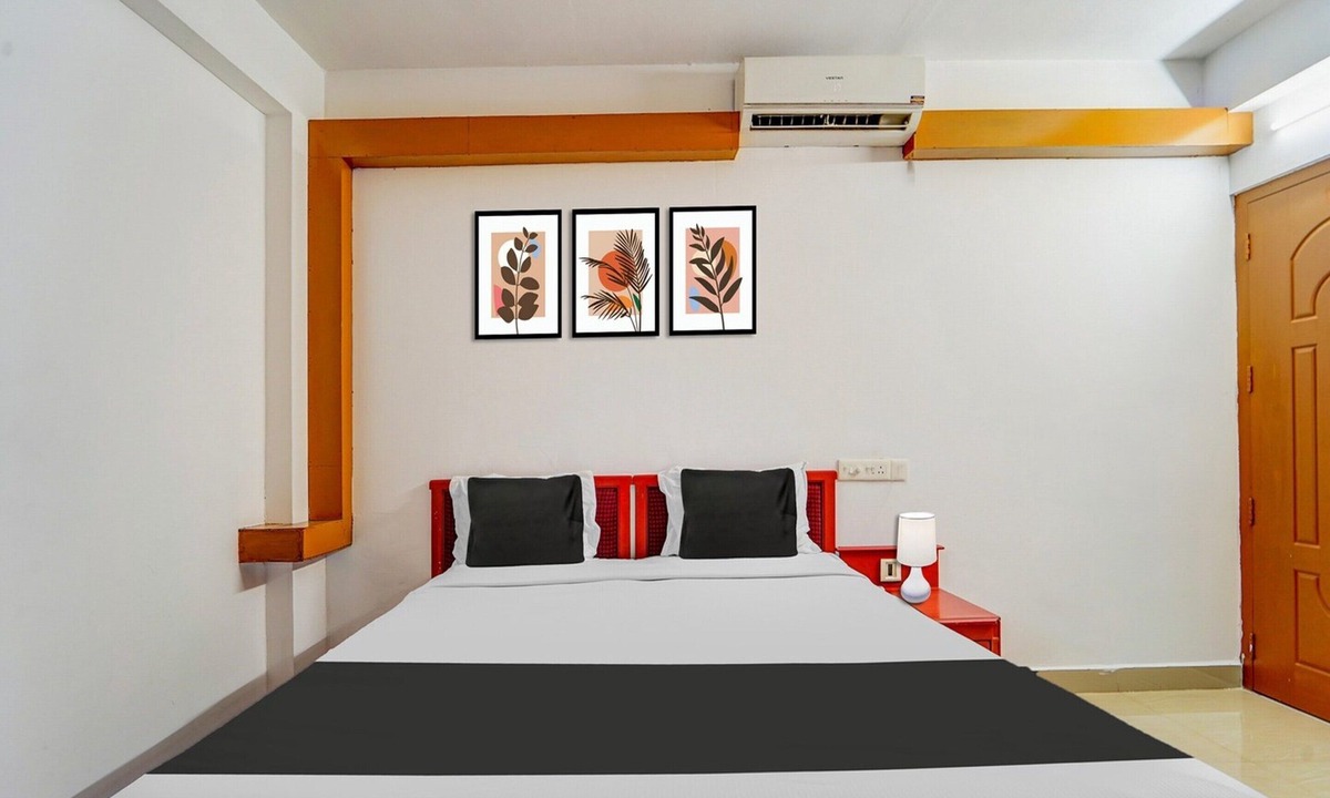 Arpookara House | Classic With Balcony Olive Residency
