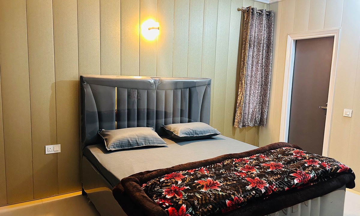 Mohali Apartment | Experience Comfort, Space, and Privacy at Stay Royal Landran 3 BHK