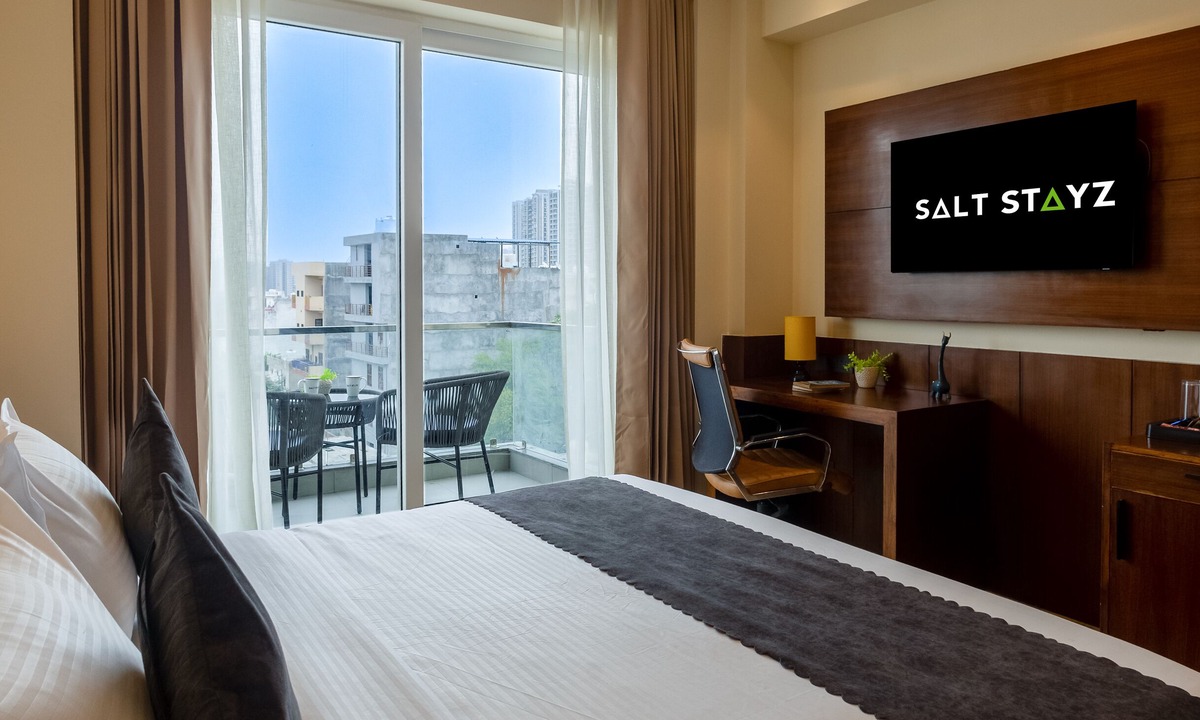 Gurugram Hotel | Saltstayz Premier - Manesar & Sector 86