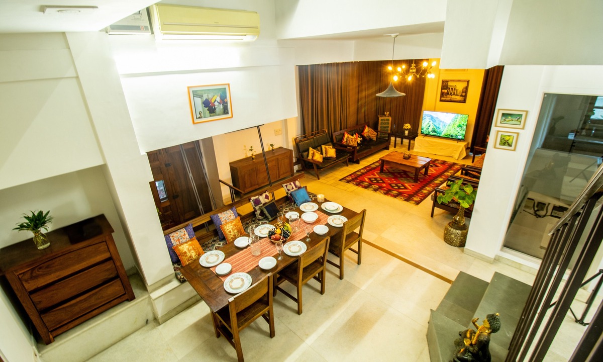 South West Villa | Opulent Antique 6BR Villa in Gurugram