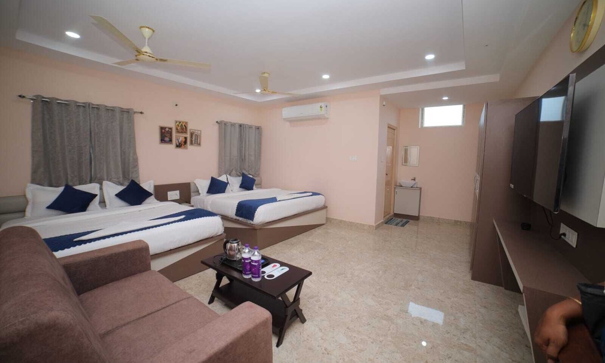 Tirupati Hotel | Sri Ganesh Grand