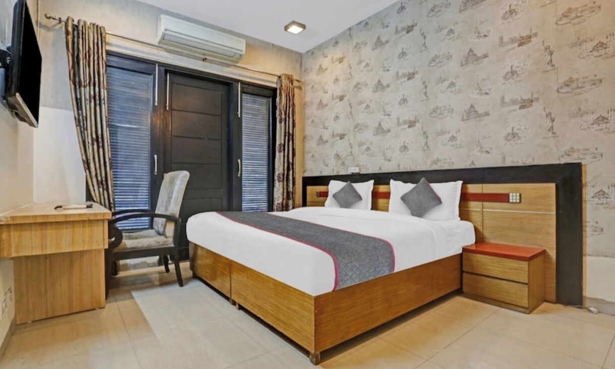 Sector 40 Hotel | Global Luxury Stays