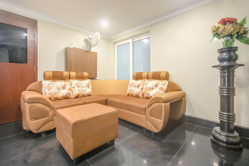 Nungambakkam Hotel | Super OYO Pride Hospitality Nungambakkam