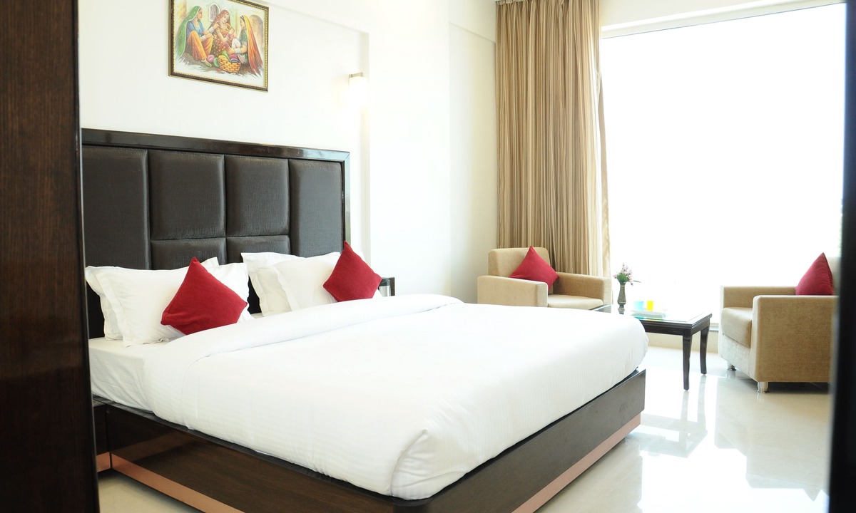 Air Force Area Hotel | Chandra Imperial