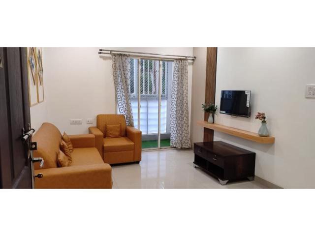 Lakdi Ka Pul Apartment | b s Home's 2bhk service appartment