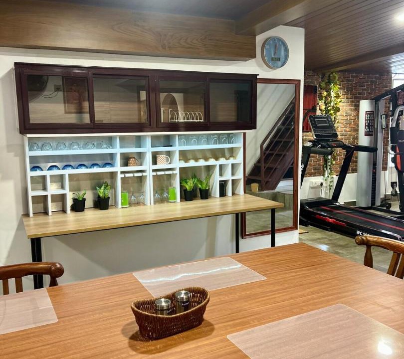Kunnamkulam House | V R Homestay-Premium AC Stay Near Guruvayur