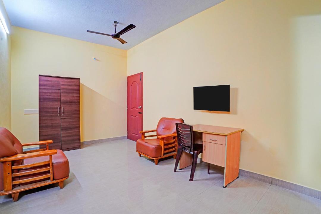Chennai Hotel | FabHotel Nimalan Residency Tambaram