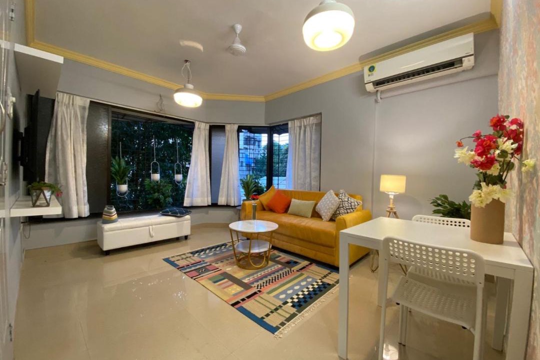Bandra West Apartment | ConnektHomes - Simon Lydia A Sunlit Charm in Bandra, Pali Village