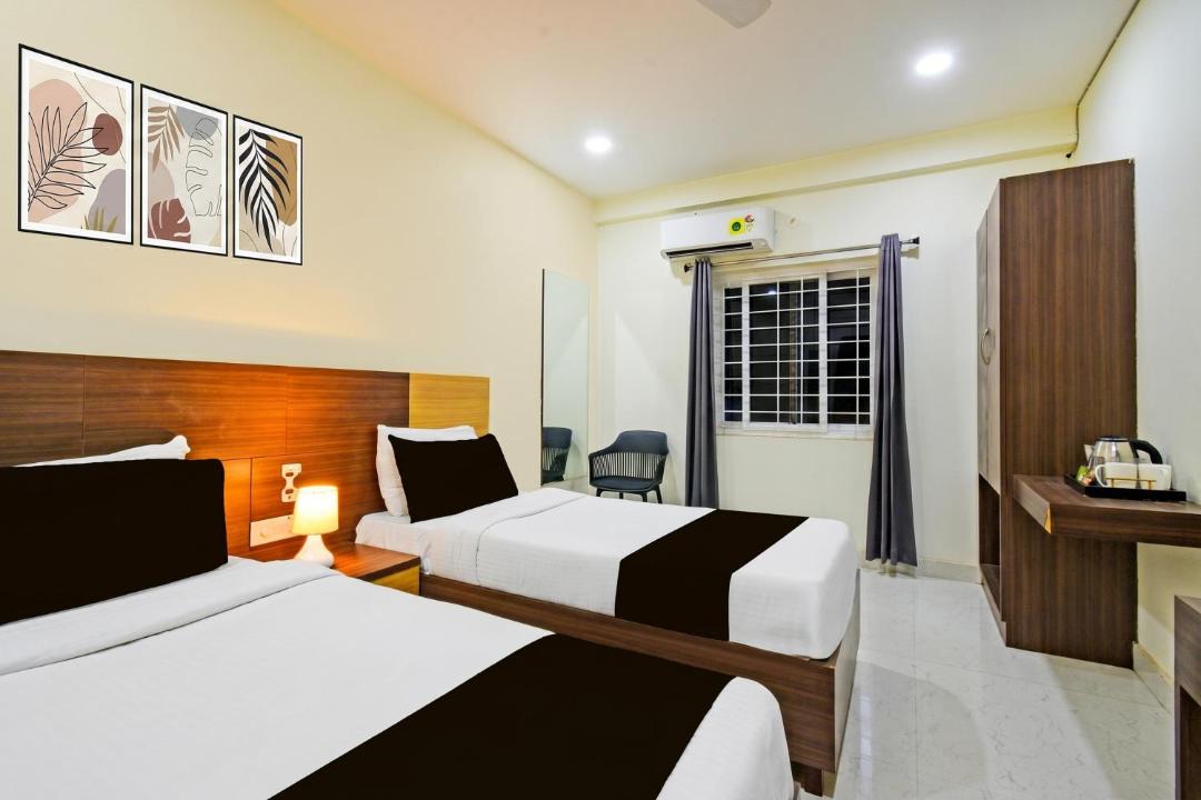 Kondapur Hotel | Super Townhouse Kondapur Near Botanical Garden Formerly RRR Inn