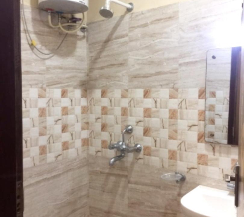 Siwan Hotel | The Metropol Hotel Siwan Full AC OR NON AC ROOM