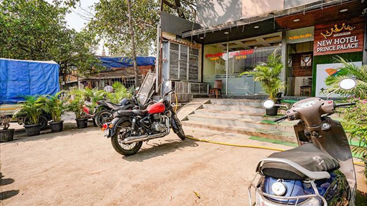Photo of Outdoor in Vile Parle West