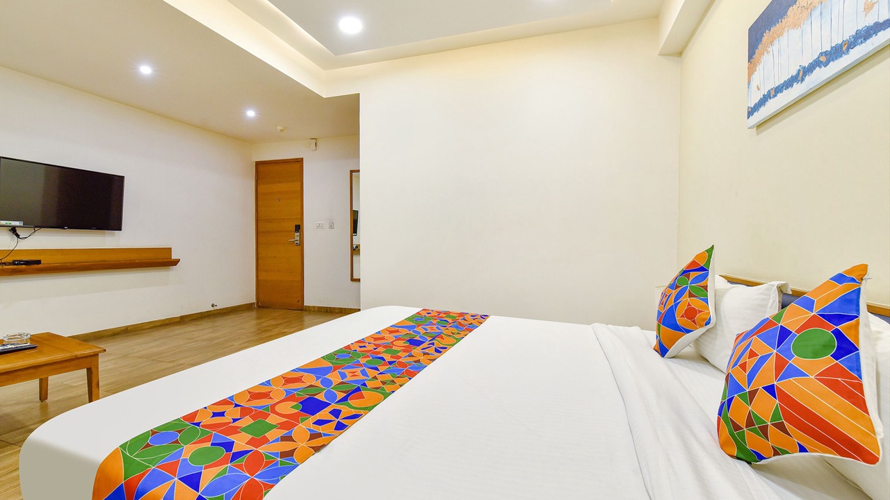 Photo of Bedroom in Changodar