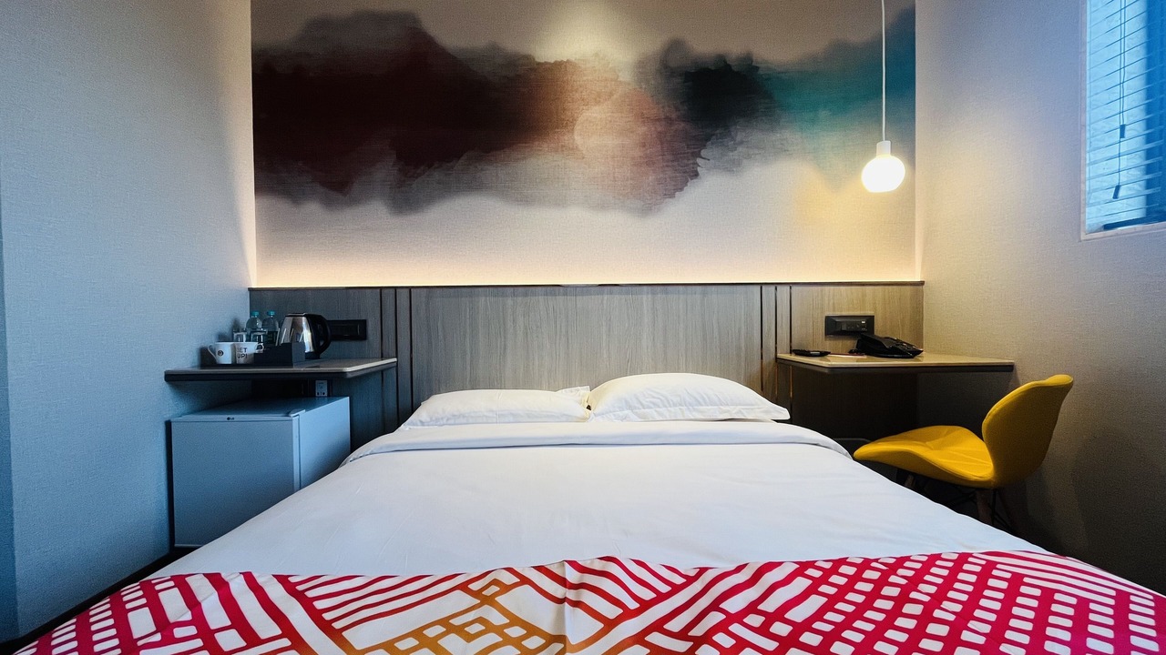 Photo of Bedroom in Goregaon East