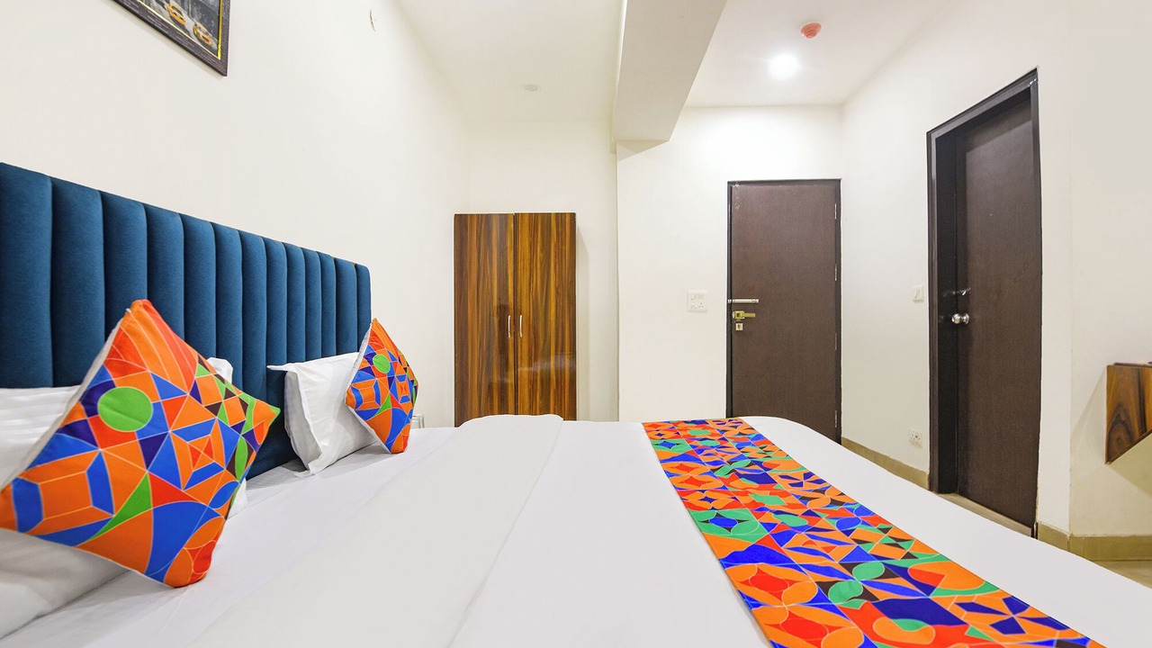 Photo of Bedroom in Karol Bagh
