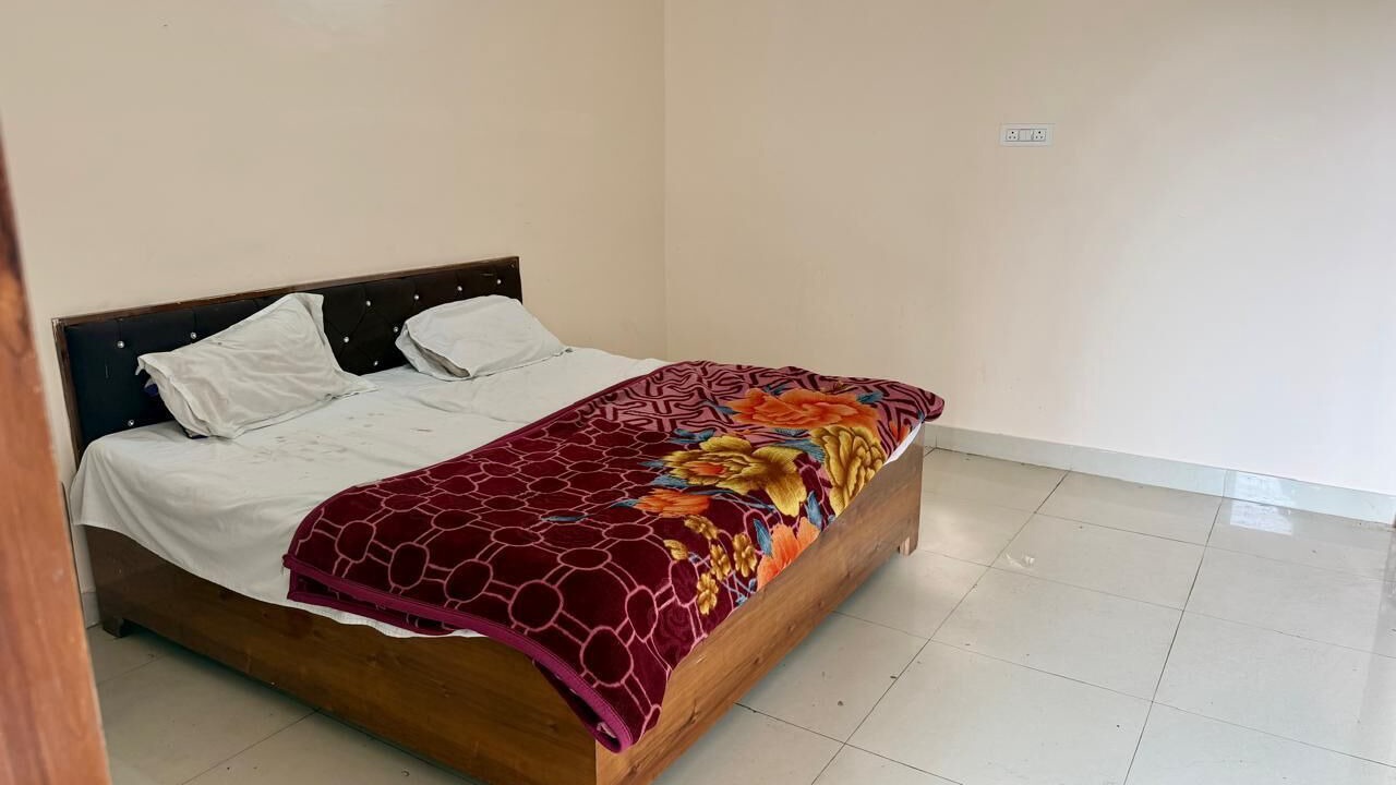 Photo of Bedroom in Etawah