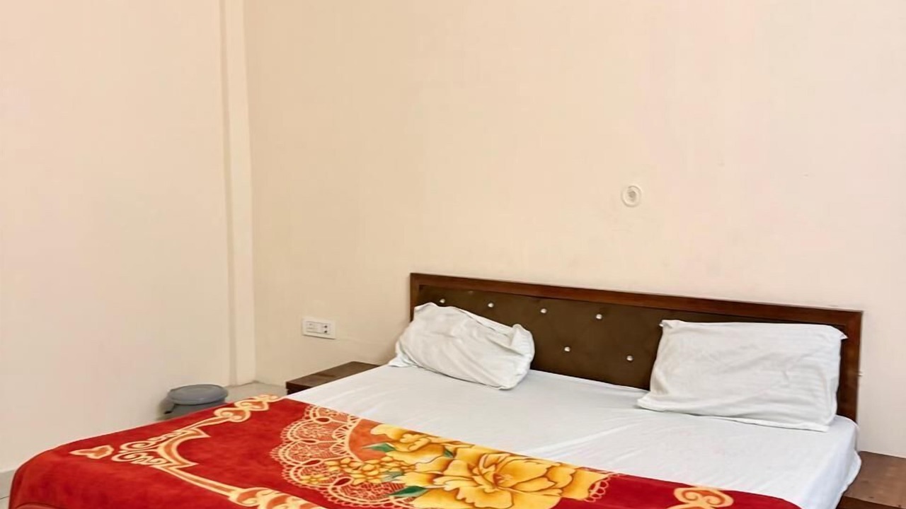 Photo of Bedroom in Etawah