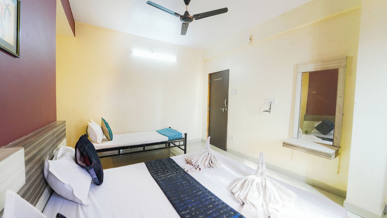 Photo of Bedroom in Mahabaleshwar