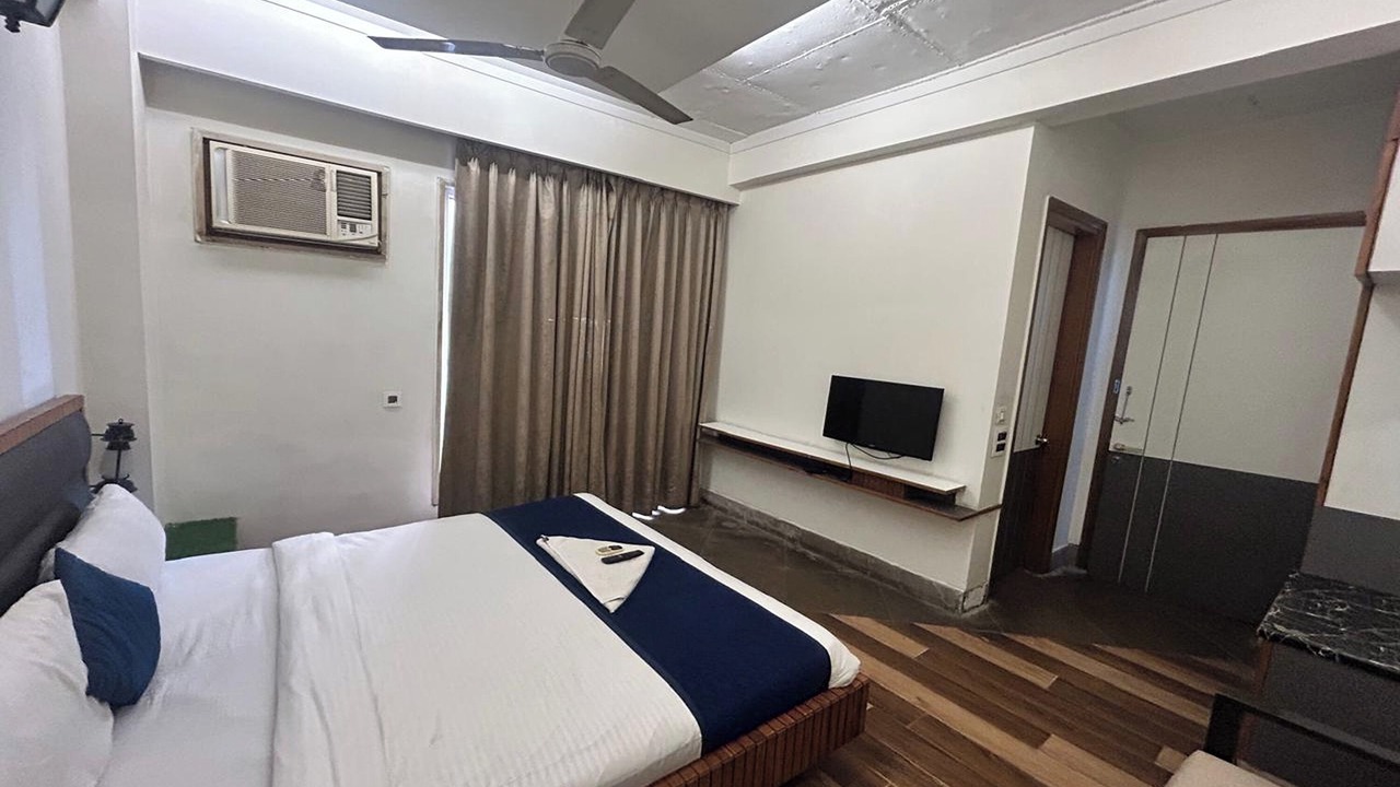 Photo of Bedroom in Sushant Lok