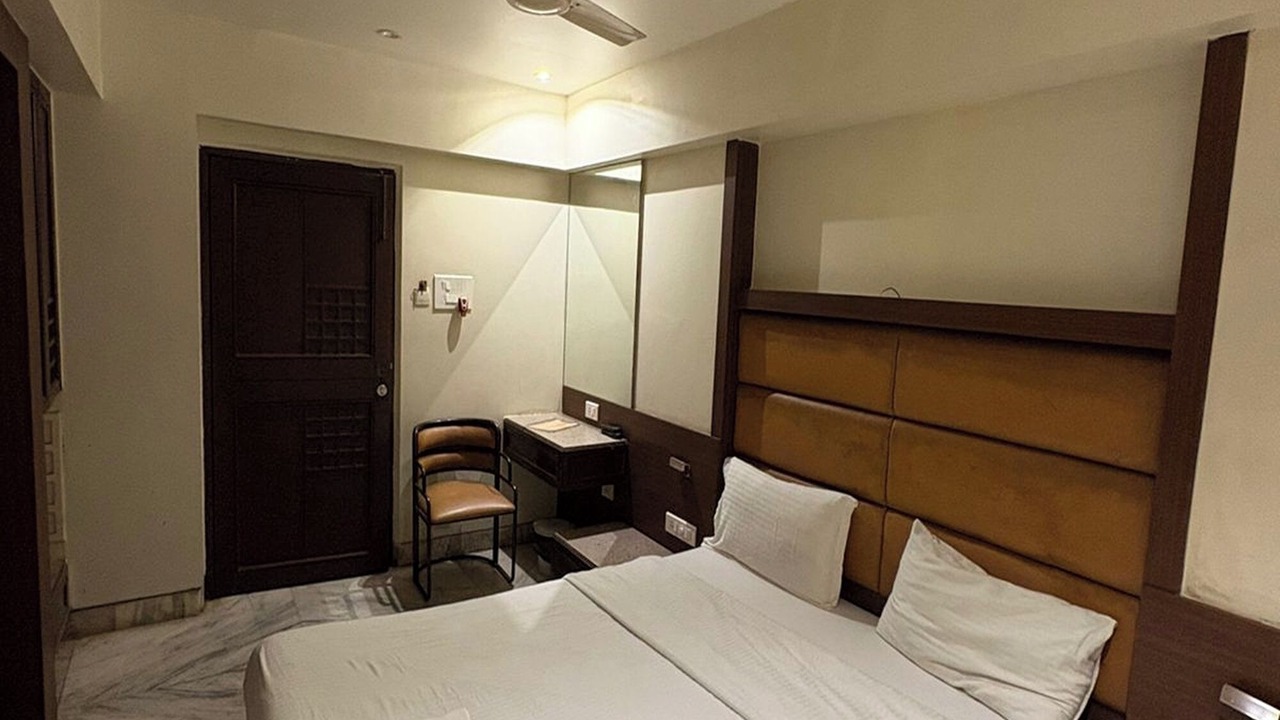 Photo of Bedroom in Mulund West