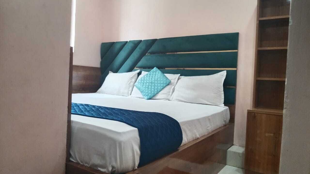 Photo of Bedroom in Dharmatala