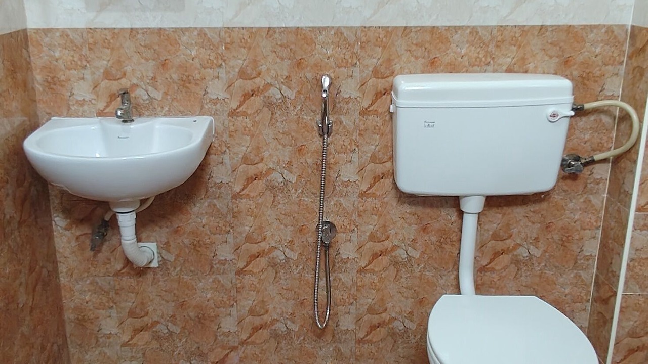 Photo of Bathroom in Kelambakkam