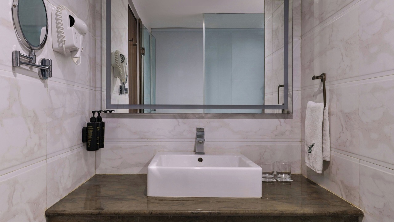 Photo of Bathroom in Ellis Bridge