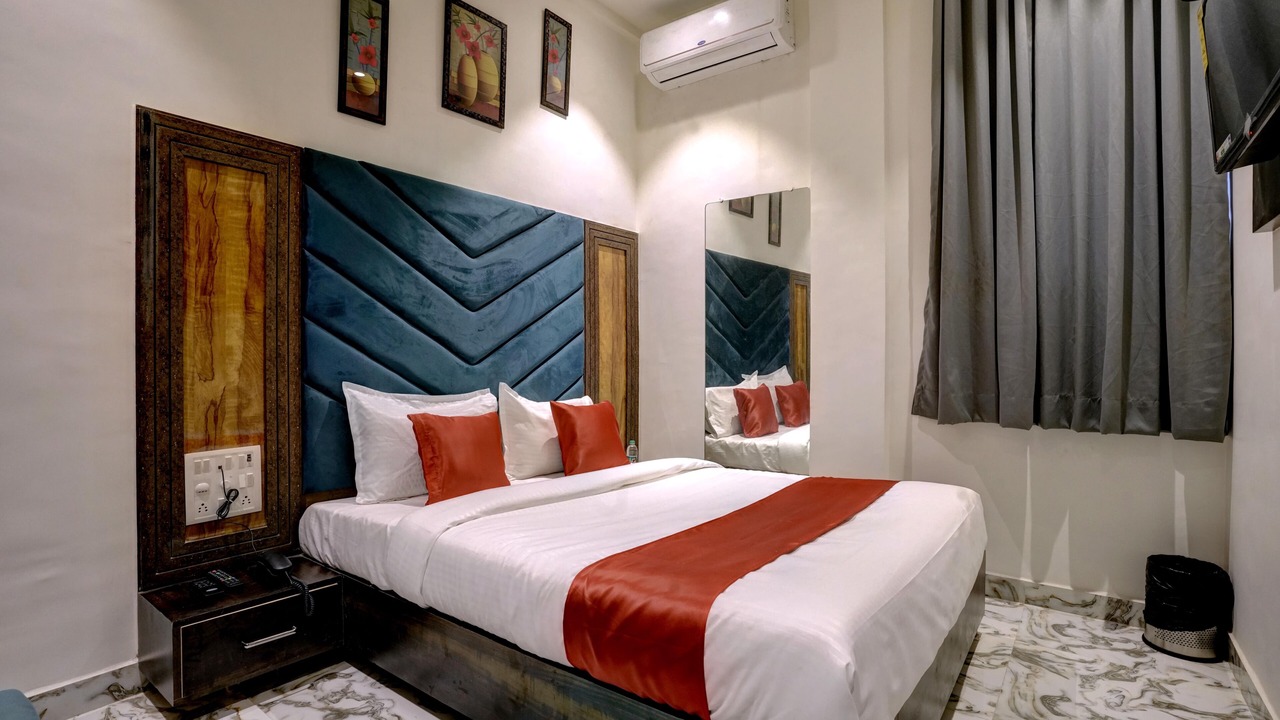 Photo of Bedroom in Girgaon