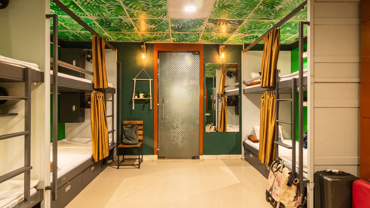 Photo of Bedroom in Bandra East