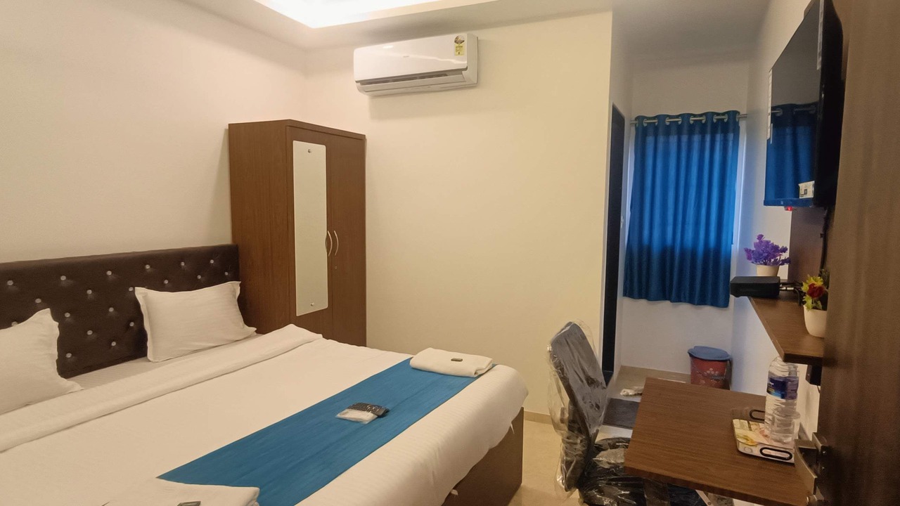 Photo of Bedroom in Airoli
