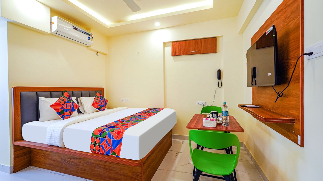 Photo of Bedroom in S R Layout