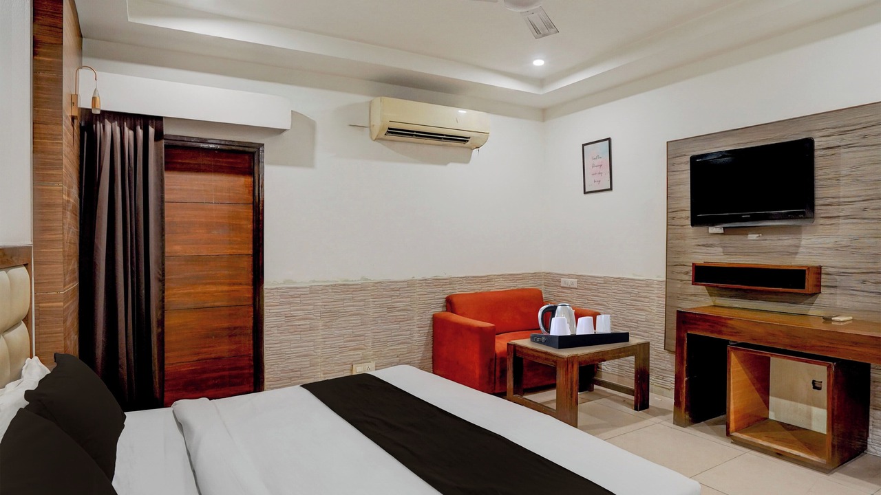Photo of Bedroom in Zirakpur