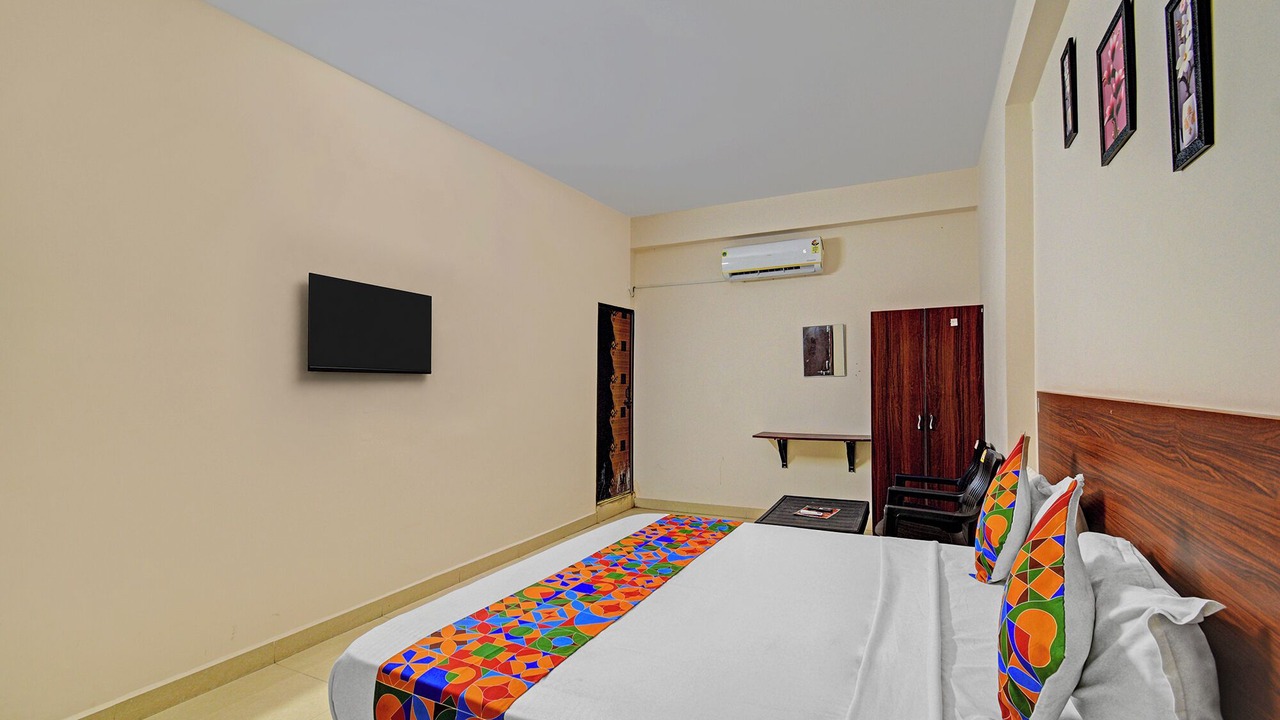 Photo of Bedroom in Ameerpet