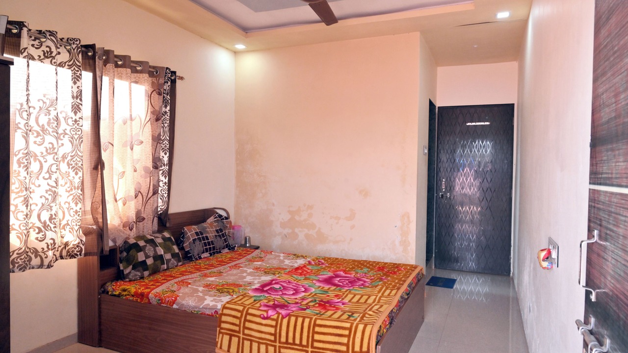 Photo of Bedroom in Bhilar